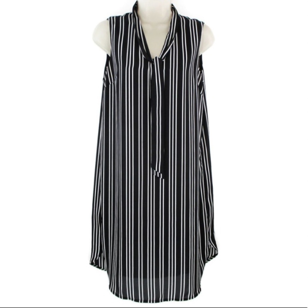 WhoWhatWear Black and White Stripe Shift Dress